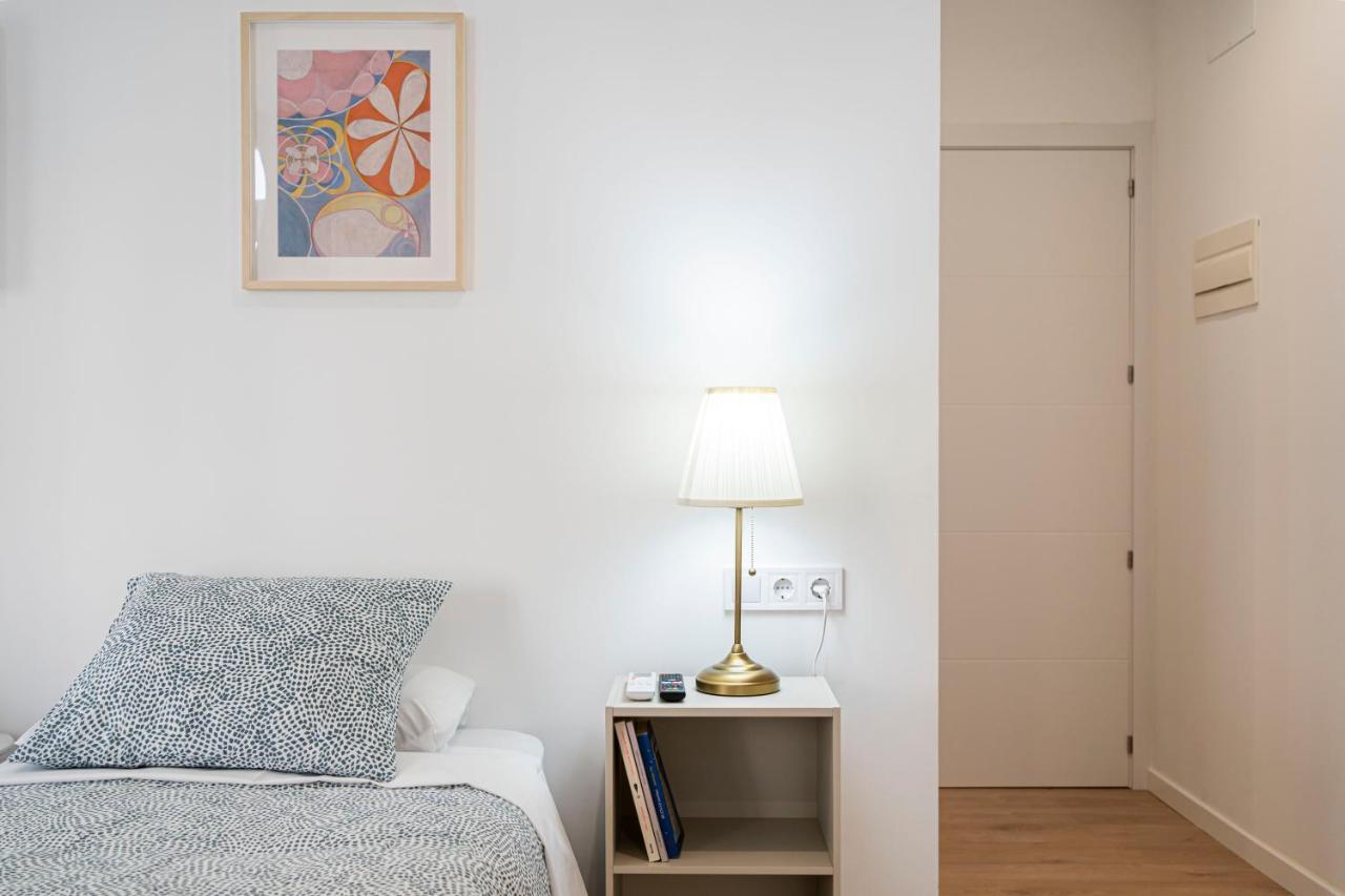 Room Plaza Espana Мадрид Екстер'єр фото